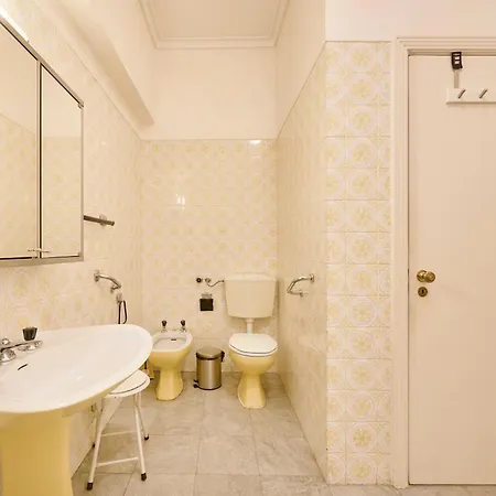 Appartement Nostalgic 70s W Sunset Balcony, By Timecooler