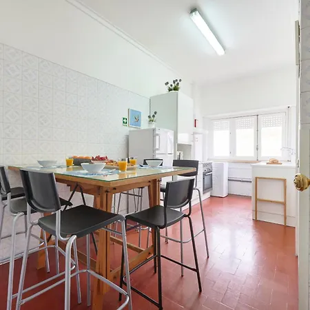 Nostalgic 70s W Sunset Balcony, By Timecooler דירה